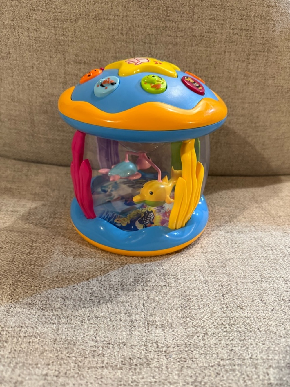Colorful Ocean Musical Spinner Toy - Blue & Yellow